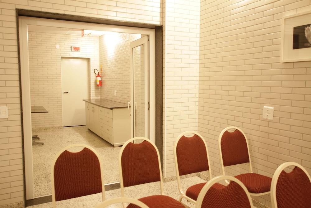 קוריטיבה Hotel Confiance Batel מראה חיצוני תמונה