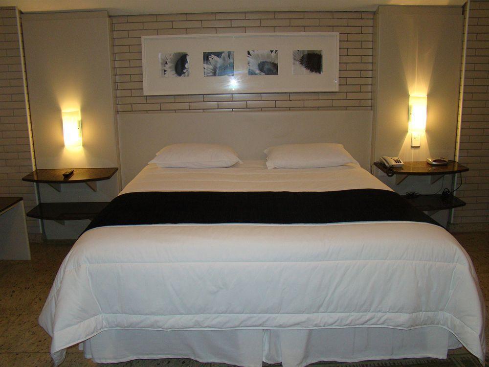 קוריטיבה Hotel Confiance Batel מראה חיצוני תמונה