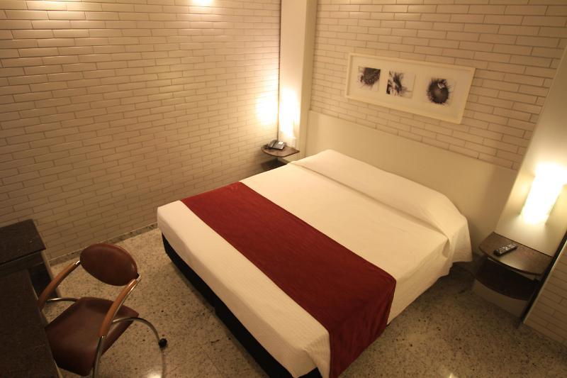 קוריטיבה Hotel Confiance Batel מראה חיצוני תמונה