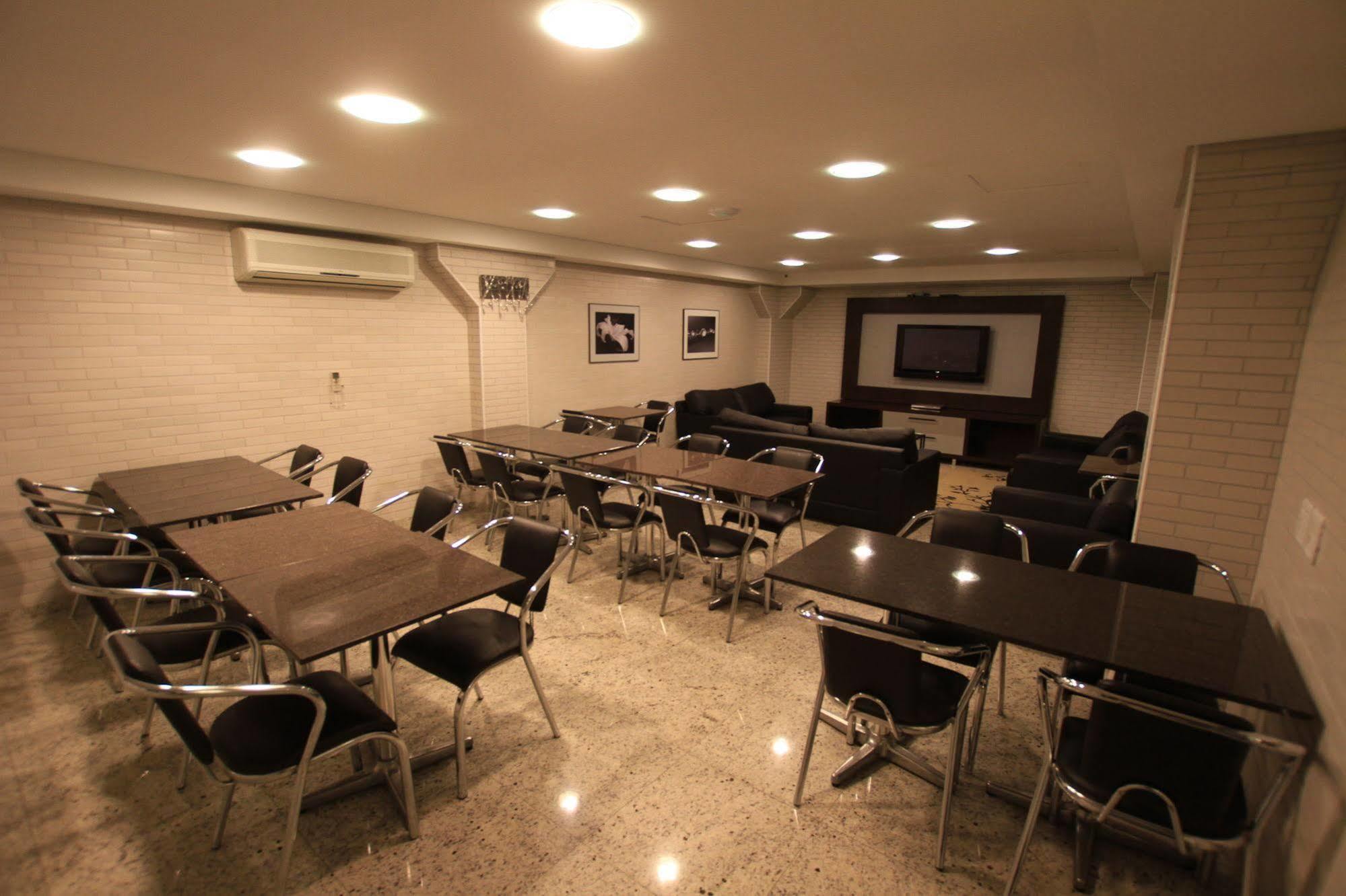קוריטיבה Hotel Confiance Batel מראה חיצוני תמונה